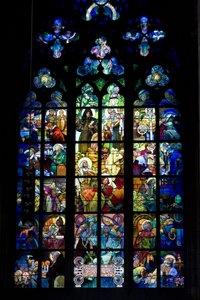 Alphonse Mucha (Alphons) (1860-1939) ólomüvege a prágai Saint Guy katedrálisban, Csehországban. Fényképezés 2009 alkotó: Alphonse Mucha