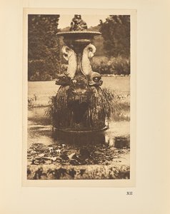 A delfin szökőkút alkotó: Alvin Langdon Coburn