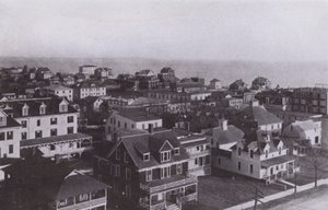 Old Orchard Beach, Maine: A falu az Old Orchard House-tól keletre néz (f/w fotó) alkotó: American Photographer (after)