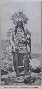 Geronimo apacsfőnök a hadi ösvényen 1885-ben (f/w fotó)