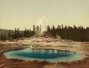 Castle Gejzír, Yellowstone Nemzeti Park, 1898 körül (photochrom) alkotó: American Photographer