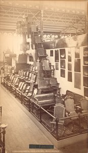 A Gardner & Co. kiállítása – Főépület, Centenáriumi Nemzetközi Kiállítás alkotó: American Photographer