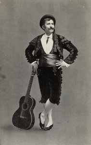 Guiseppe Campanari, mint Figaro, a "Sevillai borbély"-ban (fekete-fehér fotó) alkotó: American Photographer