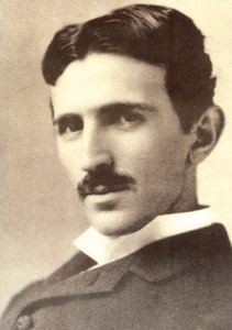 Nikola Tesla (fekete-fehér fotó) alkotó: American Photographer