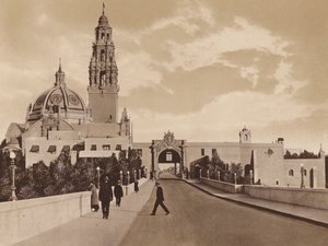 San Diego: California Exposition nyugati kapuja, a torony és a California Building kupolája (fekete-fehér fotó). alkotó: American Photographer