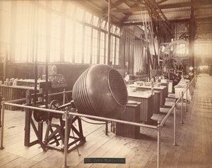 Stephen F. Whitman & Sons kiállítása a philadelphiai Centennial Exposition Machinery Halljában alkotó: American Photographer