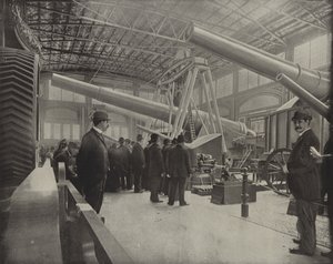 Krupp fegyverkiállítás alkotó: American Photographer