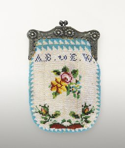 Gyöngyös erszény, c. 1843 (üveggyöngyök, nikkelezüst és textiltartó) alkotó: American School
