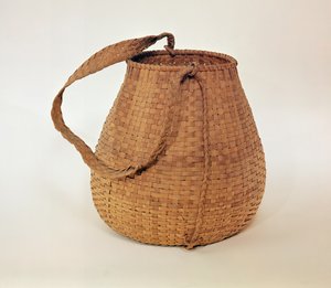 Mashpee hordozókosár, Massachusettsből (növényi rost) alkotó: American School