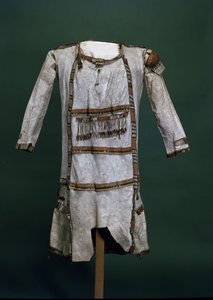 Amerikai indián térdig érő bőr ing (karibubőr) (elöl lásd: 109423) alkotó: American School