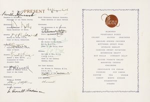 Nyomtatott étlap Winston Churchill és Franklin D. Roosvelt aláírásával, az Egyesült Államok zászlóshajója, Augusta, Ship