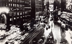 Times Square at Night, New York, 1930 körül (egy fénykép után) alkotó: American School
