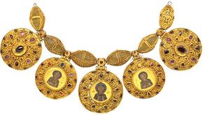 Medálos nyaklánc, 12. század eleje alkotó: Ancient Russian Art