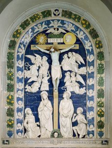 A keresztre feszítés Assisi Szent Ferenccel, Szent János evangélistával és Szent Jeromossal INRI (I.N.R.I.) felirattal a keresztre. Andrea della Robbia (1435-1525) nagydomború kerámiája 1481 körül Dim. 565x420 cm Santuario della Verna, Olaszország