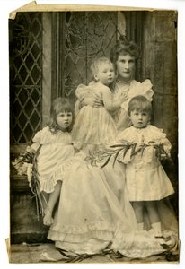 Evelyn hercegnő és három gyermeke, 1899 körül (f/w fotó)