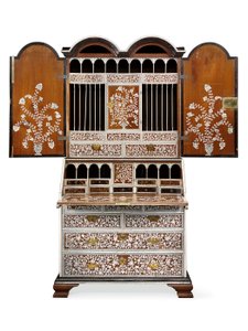 Bureau-cabinet, Vizagapatam, 1720-30 körül (elefántcsont, teak, ébenfa és teknősbékahéj)
