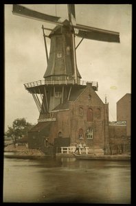 De Adriaan gőzmalom a Spaarne-n, Haarlem alkotó: Anonymous