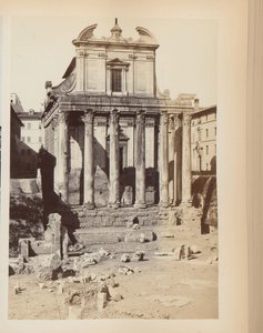 Antoninus és Faustina temploma a római fórumon, Rómában, Olaszországban alkotó: Anonymous