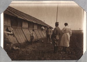 Első világháború 1914-1918: fejek keresése a széleken, Couville-i tábor a La Manche csatornában, Alsó-Normandia (Alsó-Normandia), Franciaország. Névtelen fotózás 1917. május Magángyűjtemény, Stella. alkotó: Anonymous Anonymous