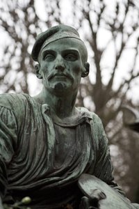 Jean Louis Andre Theodore Gericault (1791-1824) sírja (bronz) alkotó: Antoine Etex