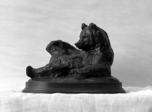 Ülő Medve, 1833-as modell (bronz)