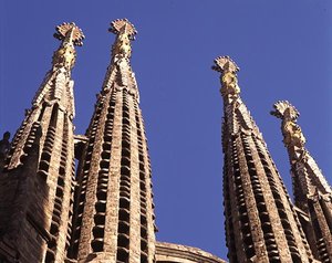 A La Sagrada Familia tornyai, az 1882-ben épült templom (fotó)