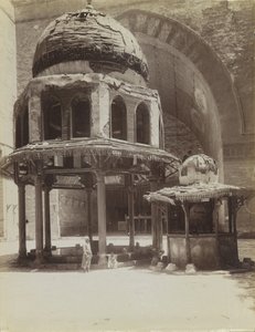 Szökőkút Hassan szultán mecsetében, Egyiptomban alkotó: Antonio Beato