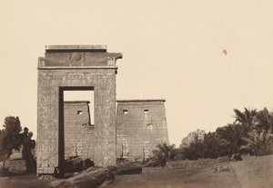 Karnak: Khonsu kapuja alkotó: Antonio Beato