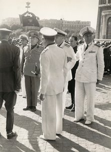 "MVSN- Blackshirts" album: Carlo Delcroix a háború vége és az MVSN "Corporal of Honour" aranyérem fehér egyenruhában (f/w fotó) alkotó: Antonio Savio