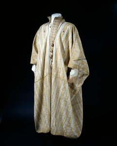 Arab köntös, Arab-félsziget, 1916 (selyem arany és ezüst fonallal)