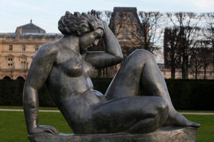 Jardin des tuileries, Aristide Maillol, Montagne 1937 (vezető), Párizs, Franciaország (fotó) alkotó: Aristide Maillol