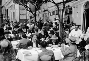 Kültéri trattoria Rómában, 1927 körül (üvegtábla)