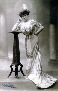 Maria Farneti szoprán alkotó: Arturo Varischi