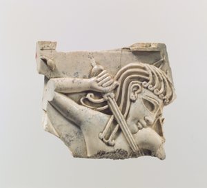 Cloisonné bútortábla kardot tartó figurával, Kr.e. 9–8. század (elefántcsont) alkotó: Assyrian