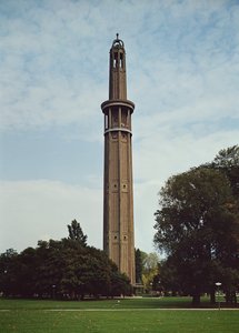 Orientációs torony a Parc Paul-Mistralban, tervezte Auguste Perret (1874-1954), Gustave Perret (1876-1952) és Claude Perret (1880-1960) 1925 (fotó)
