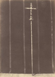 Jeruzsálem. Vésett ezüst keresztet XIII. Lajos adományozta a Szent Sír templomnak alkotó: Auguste Salzmann