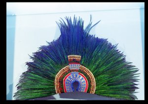 Fejdísz (toll) alkotó: Aztec