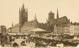 A Grand Place a piac napján, Ypres, Belgium
