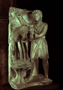 Búzacséplés: Július a Hónapok Munkáinak szobornaptárából, 1200 körül (kő)