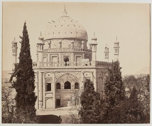 Ahmed Shah sírja, Khirka Sharifból