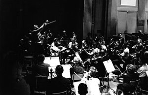 Leonard BERNSTEIN, 1966.11.30. alkotó: Bernard Perrine