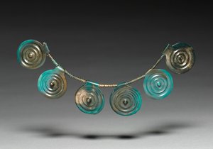 Nyaklánc elemei, ie 1400-1300 körül alkotó: Bronze Age