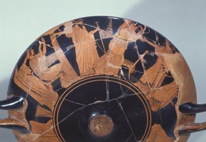 Vulciból, Kr.e. 495 körül (kerámia) Párizs visszatérését ábrázoló piros figurás csésze Párizs Cassandra, Polyxena, Hecuba és Aphrodité által körülvett Priamoszba való visszatérését ábrázolja. alkotó: Brygos Painter