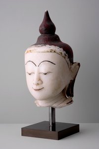 Buddha feje, mon stílusú (alabástrom)