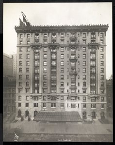 Hotel Woodstock a 127 West 43rd Street-en, New York, 1911 vagy 1912 (ezüstzselatinos nyomat) alkotó: Byron Company