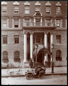 The Hotel Somerset, 150 West 47th Street, New York, 1904 (ezüst zselatin nyomat) alkotó: Byron Company
