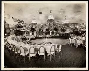 A bécsi tető a Hotel St. Regisben, 1937 (ezüst zselatin nyomat)