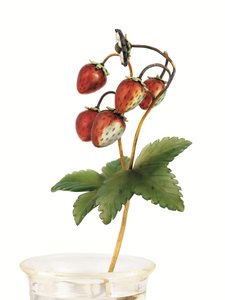 Study of Wild SStrawberries, St. Petersburg, 1900 körül (aranyozott zománc, nefrit és hegyikristály)