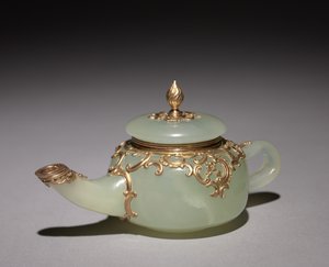 Miniatűr teáskanna, 1896 körül alkotó: Carl Fabergé