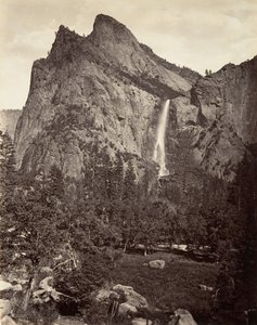 Bridal Veil Fall, 940 láb, Yosemite, kb. 1872, nyomtatott kb. 1876. alkotó: Carleton E. Watkins.